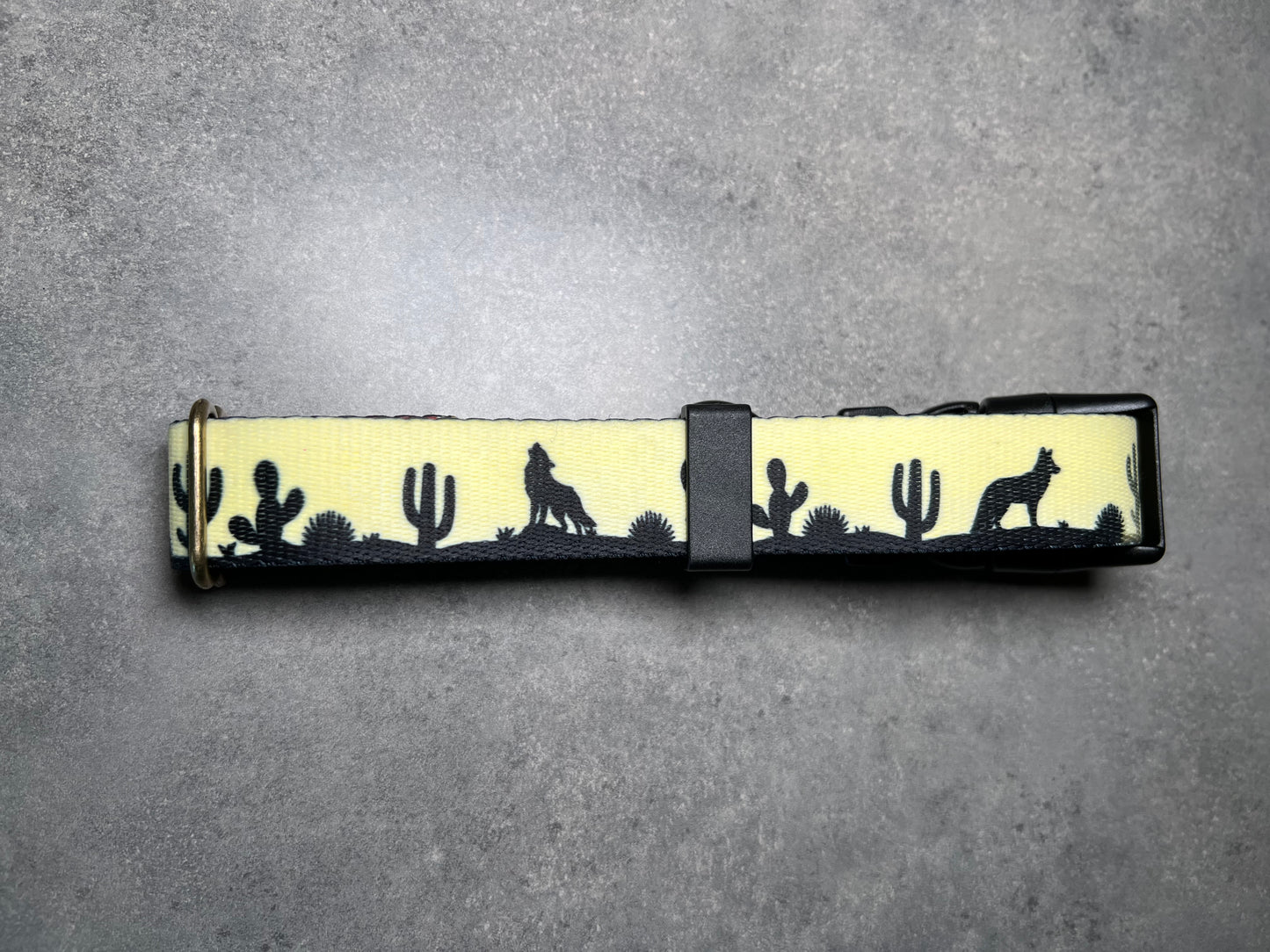 UV COLOR CHANGING Yellow to Blue Desert Dog Collar | Hand Painted Dog Collar