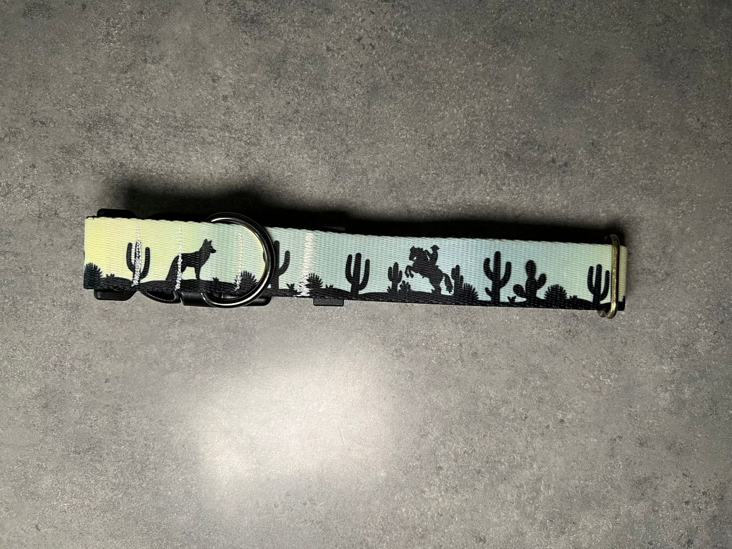 UV COLOR CHANGING Yellow to Blue Desert Dog Collar | Hand Painted Dog Collar