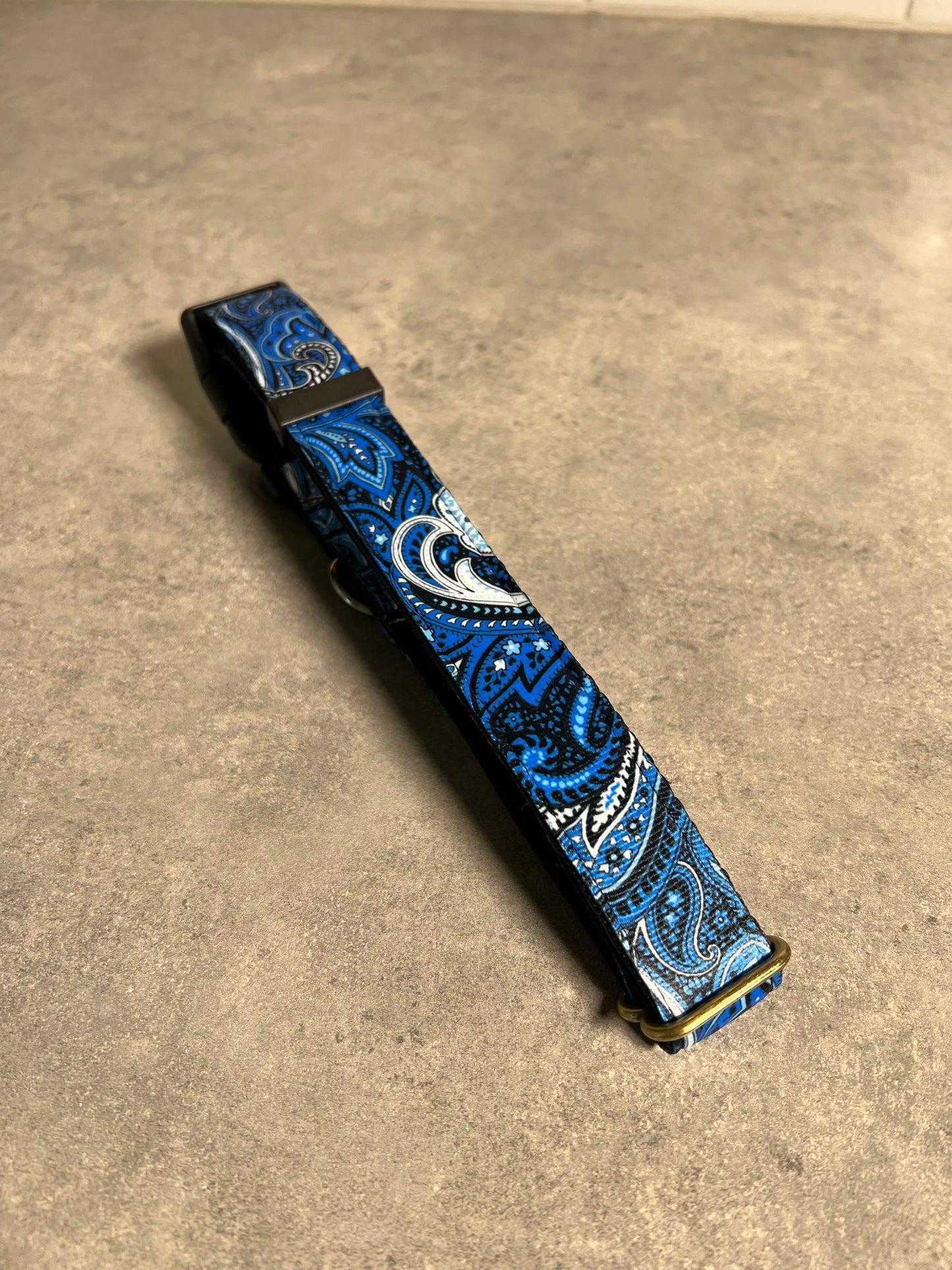 Paisley on Fire or Ice | Handmade Dog Collar