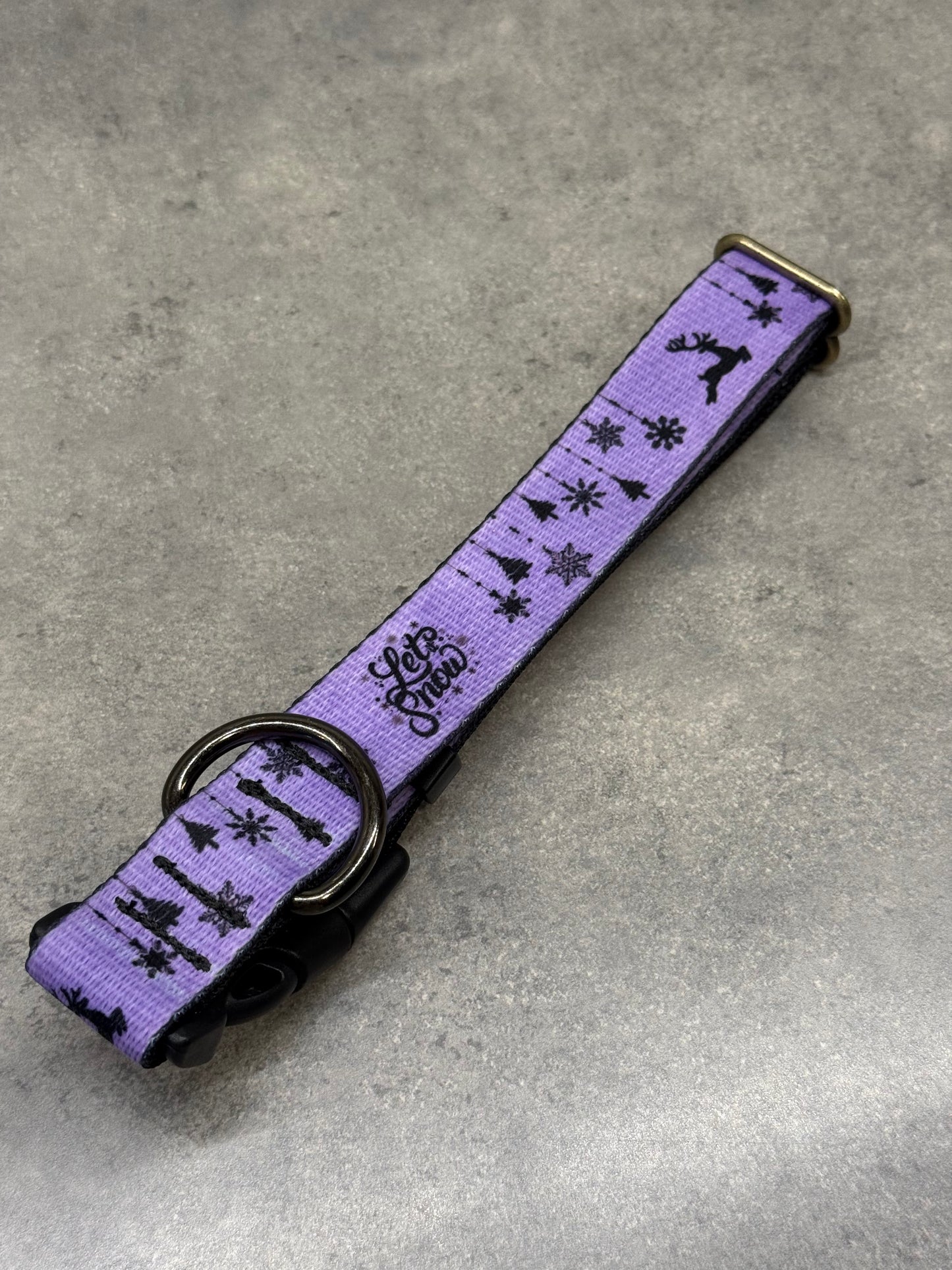 Let it Snow | Christmas Collection| Color Change Hand Painted Dog Collar