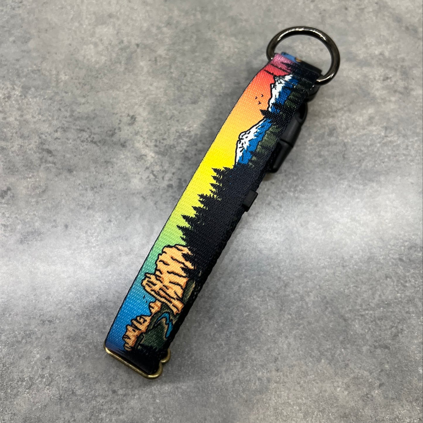 Central Oregon Wonders Dog Collar | Smith Rock & Three Sisters Design