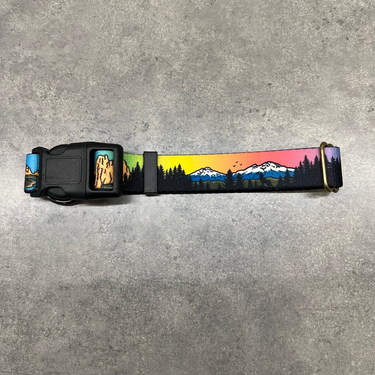 Central Oregon Wonders Dog Collar | Smith Rock & Three Sisters Design