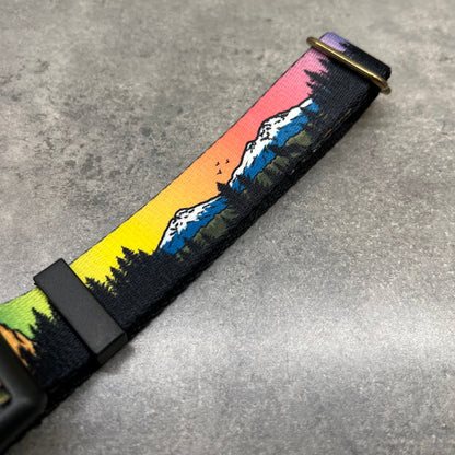 Central Oregon Wonders Dog Collar | Smith Rock & Three Sisters Design