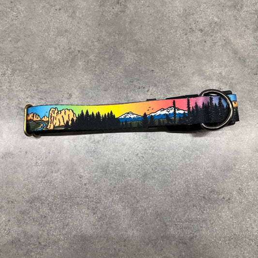 Central Oregon Wonders Dog Collar | Smith Rock & Three Sisters Design