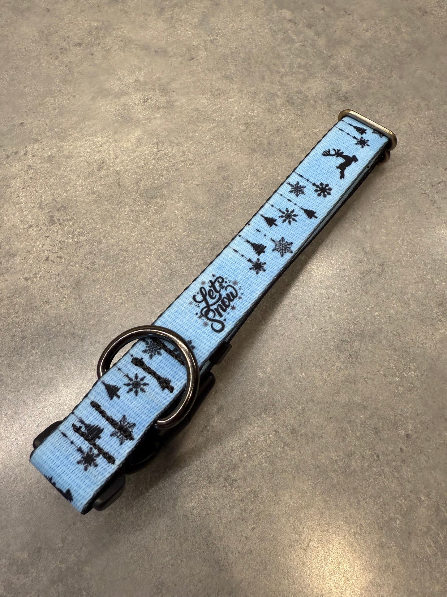 Let it Snow | Christmas Collection| Color Change Hand Painted Dog Collar